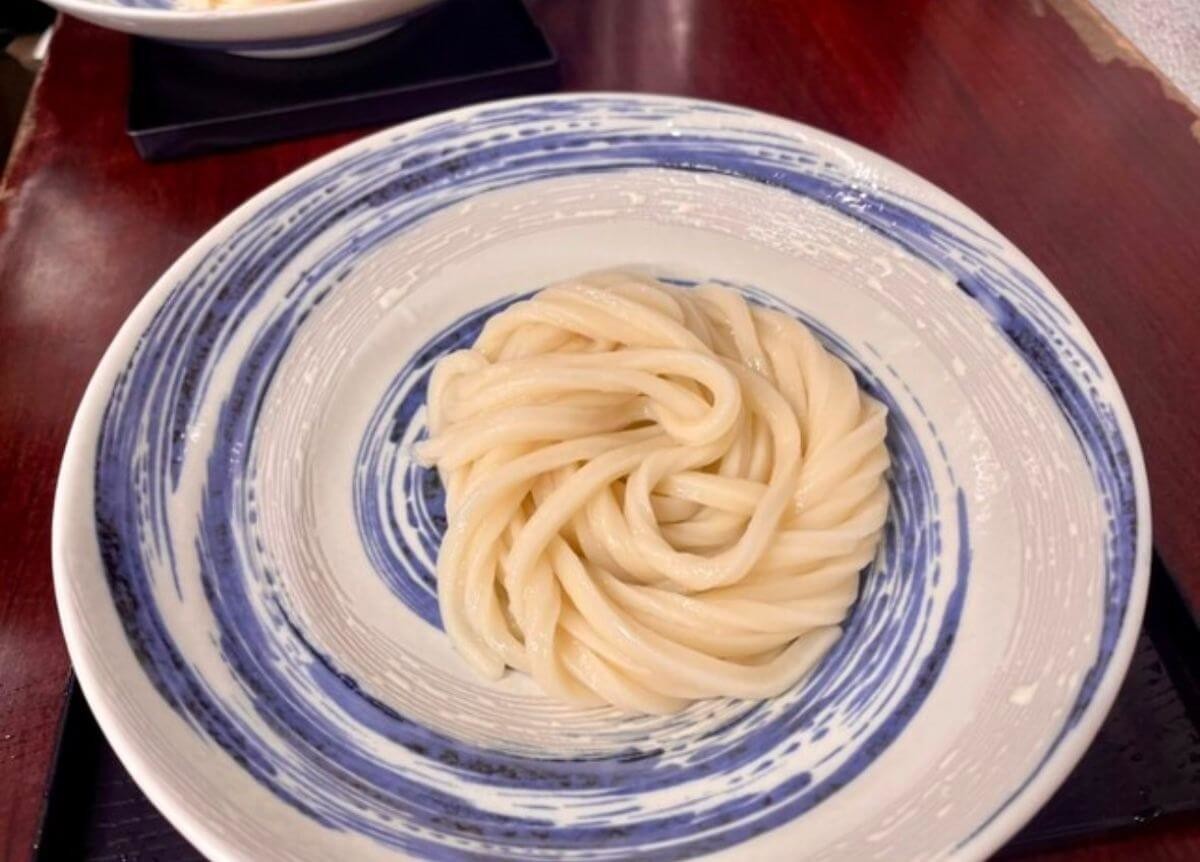「日の出正麺所」（香川県坂出市）