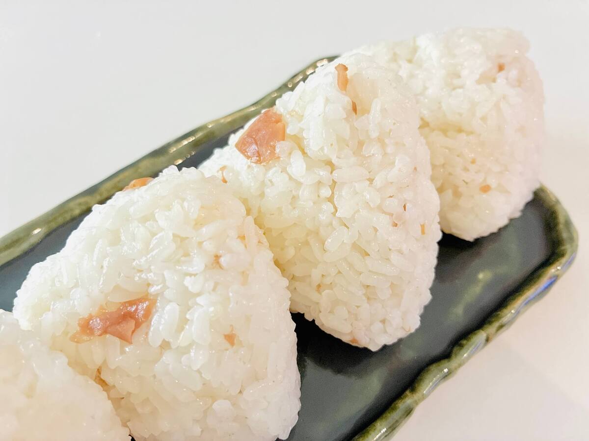 農林水産省「昆布と梅のおむすび」