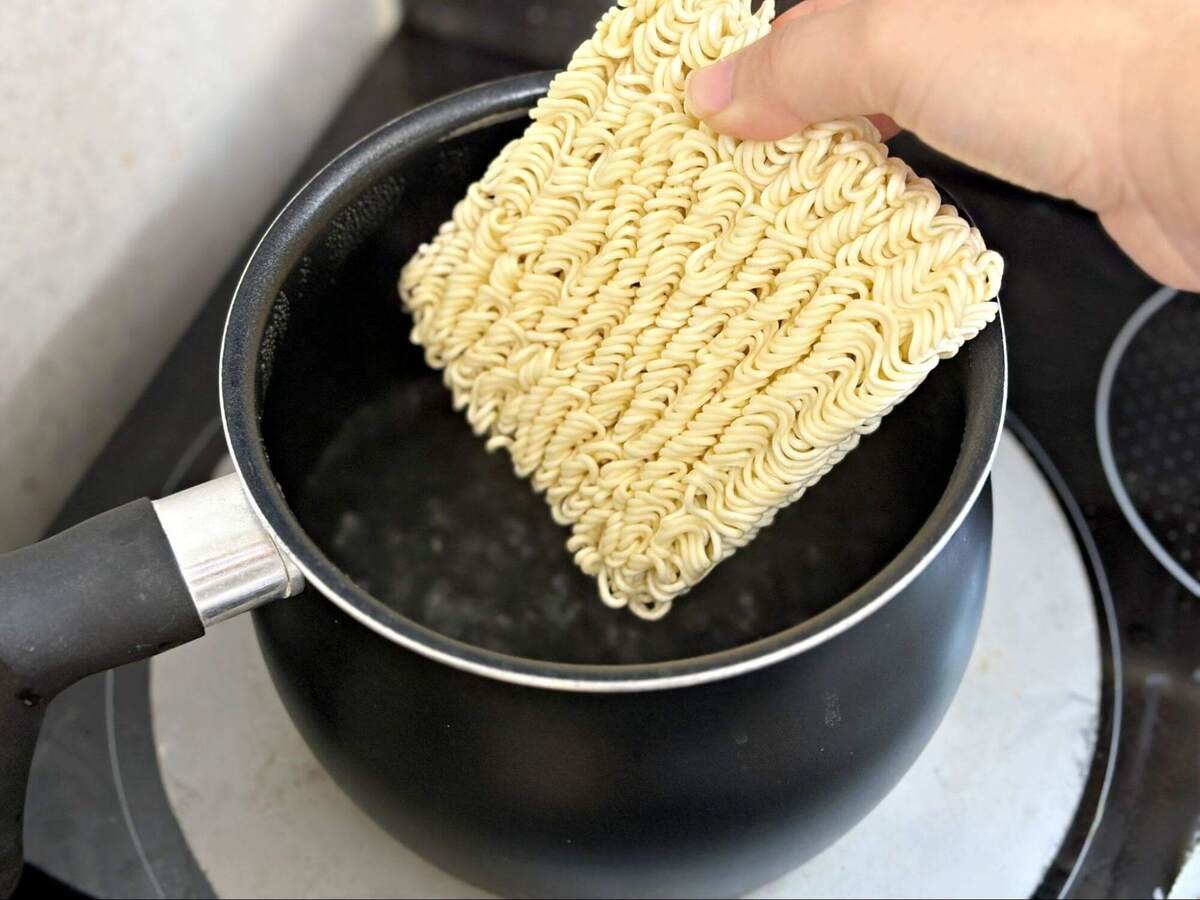 1分茹でサッポロ一番に挑戦