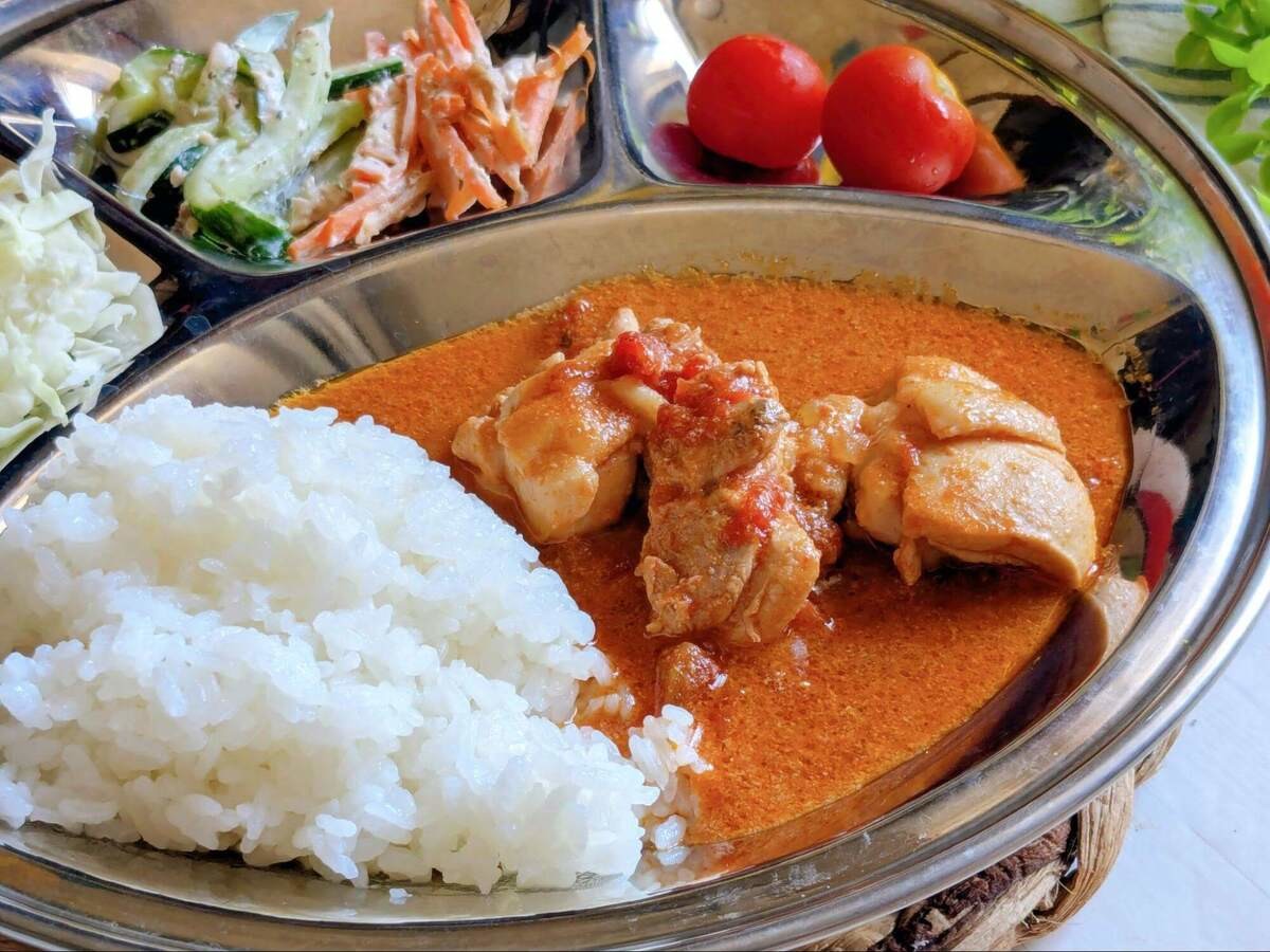 目黒蓮さん「バターチキンカレー」のレシピ