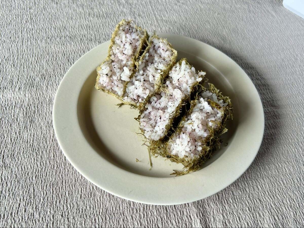 おにぎりにはたっぷり昆布が当たり前？