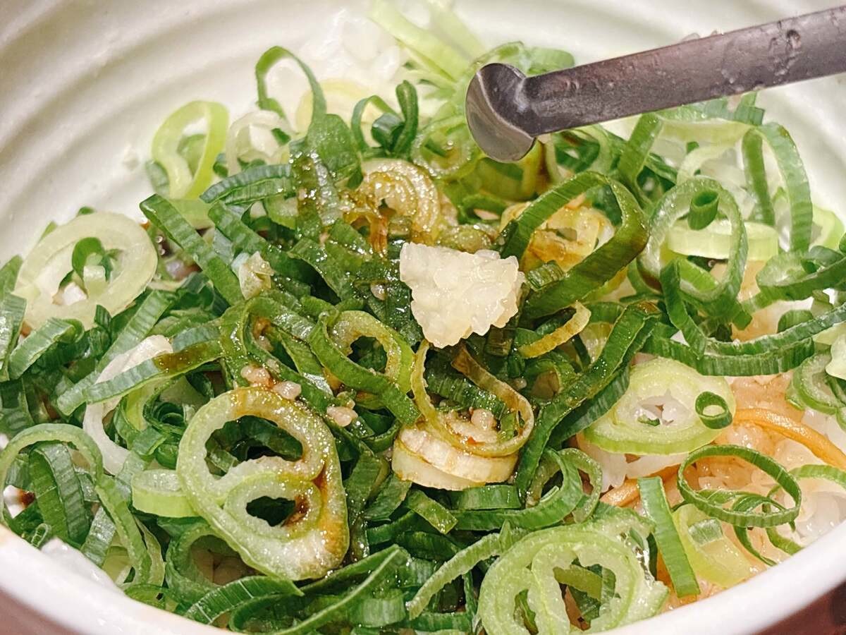 魁力屋「京都漆黒醤油ラーメン」