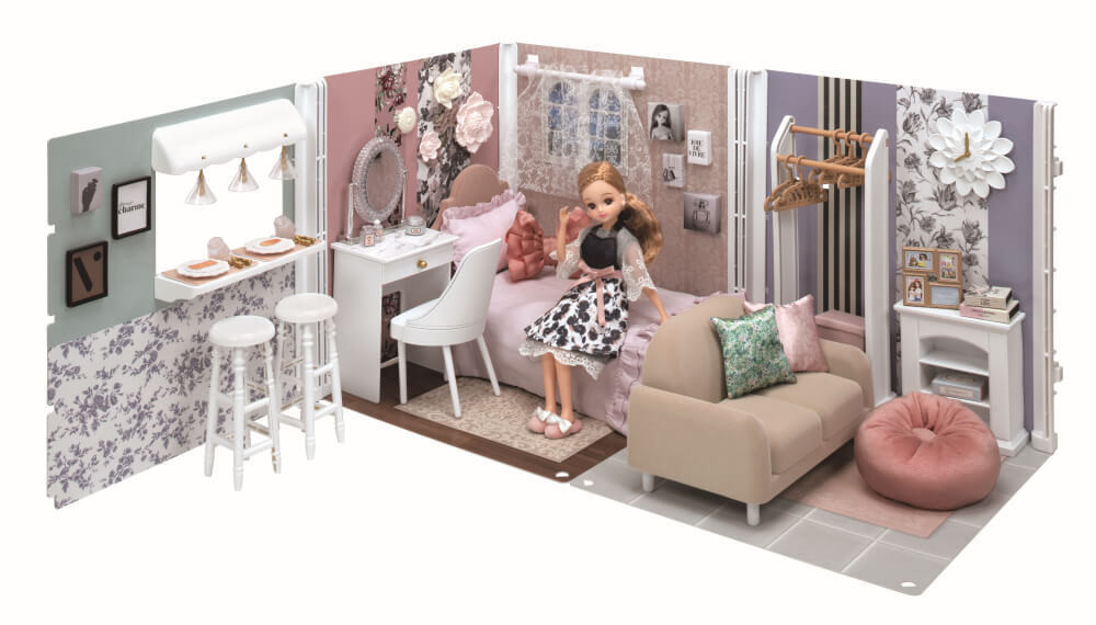 これ、見分けられる？「リカちゃん」サイズか「人間」サイズ、どっち