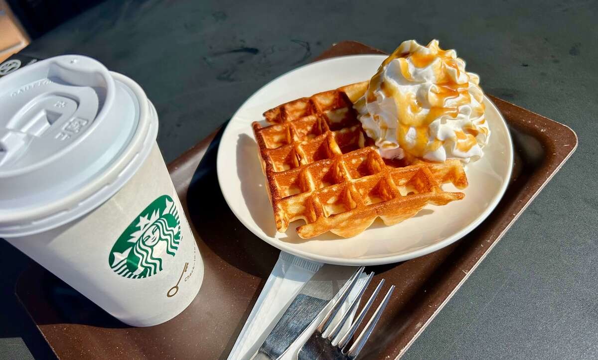 スタバ「アメリカンワッフル」のカスタマイズ