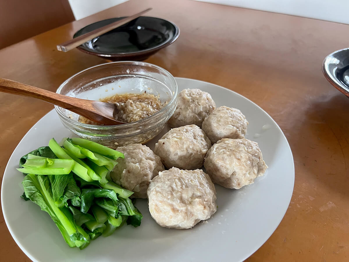 鶏だんごのふんわり蒸し 甘酢しょうがだれ