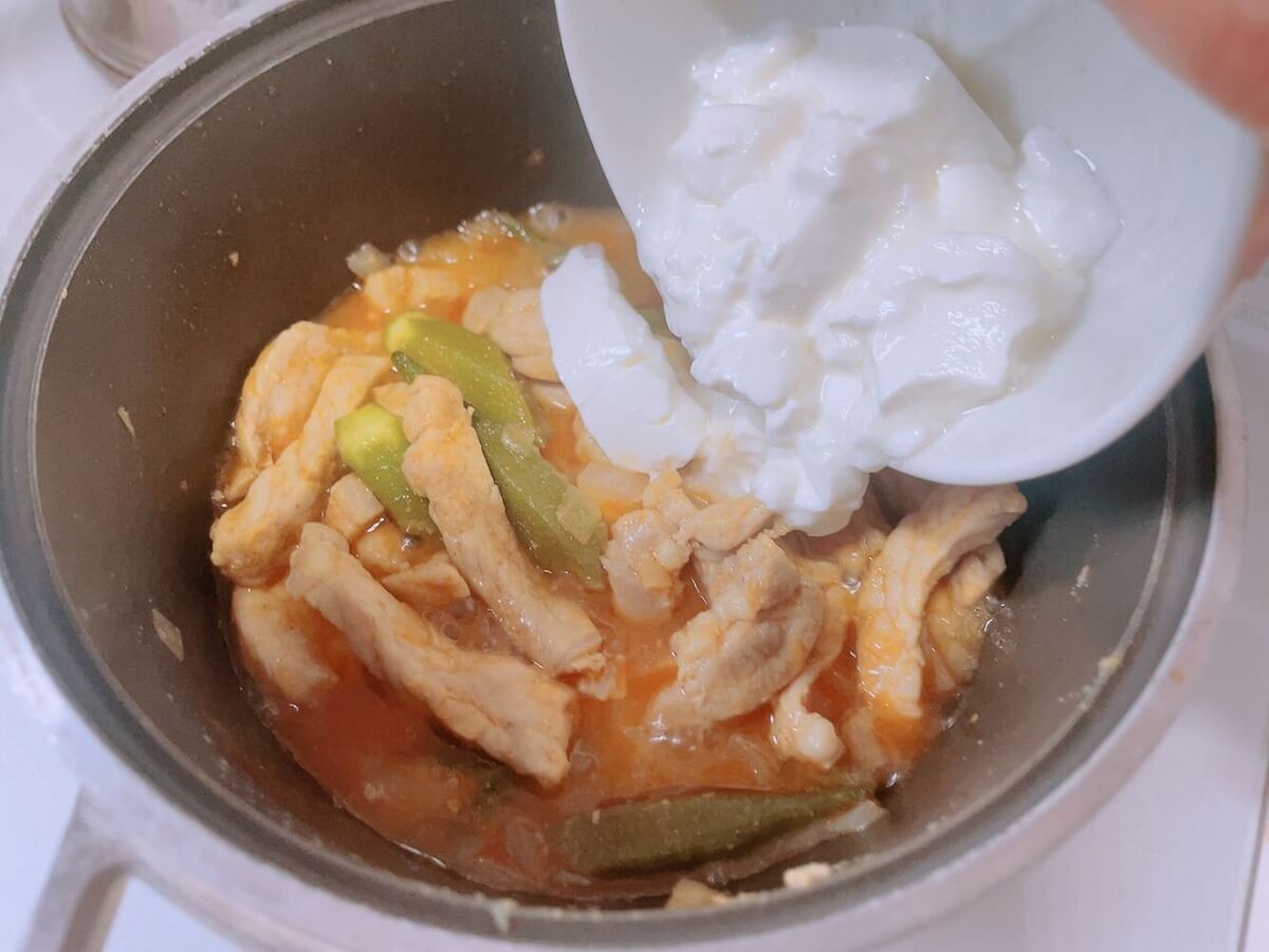豚肉のヨーグルト煮込み