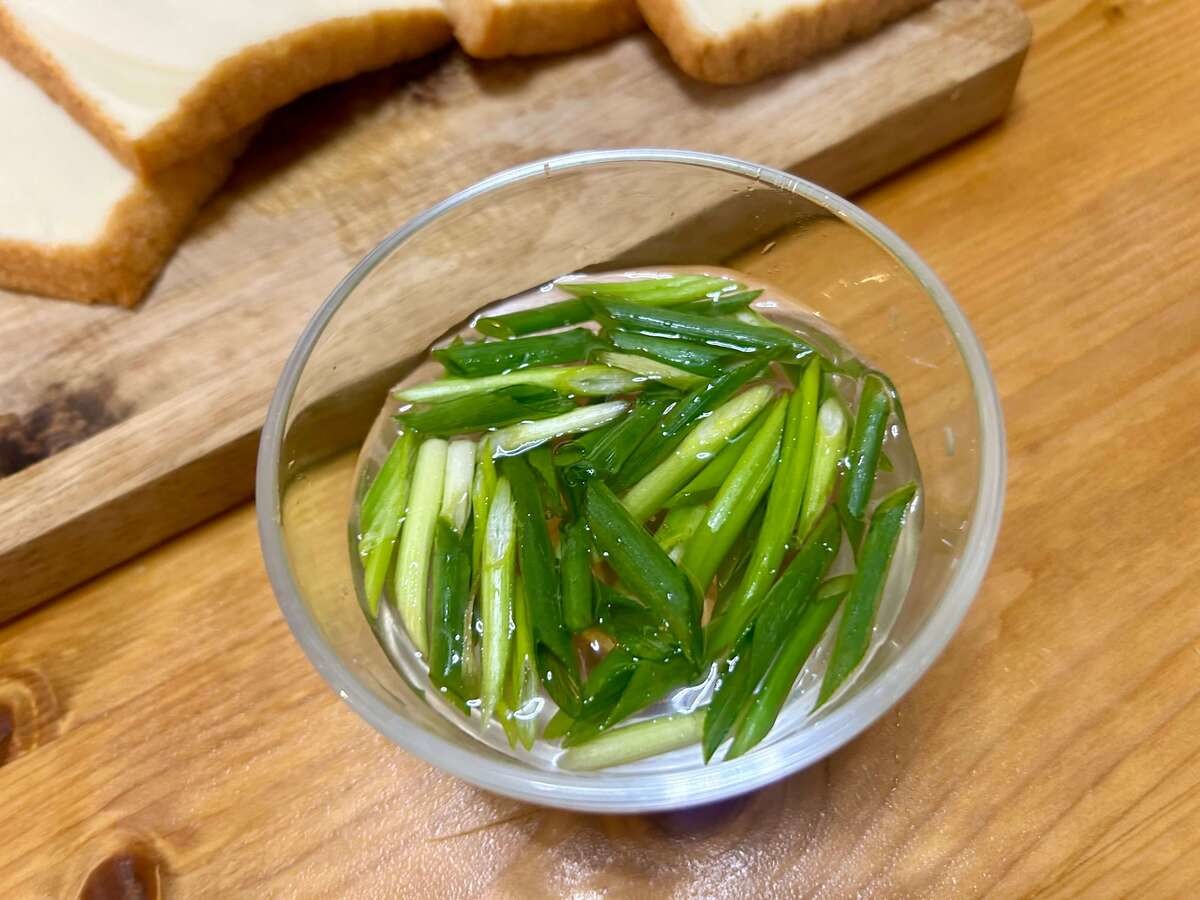 藤井恵さん「厚揚げのおかかチーズ焼き」