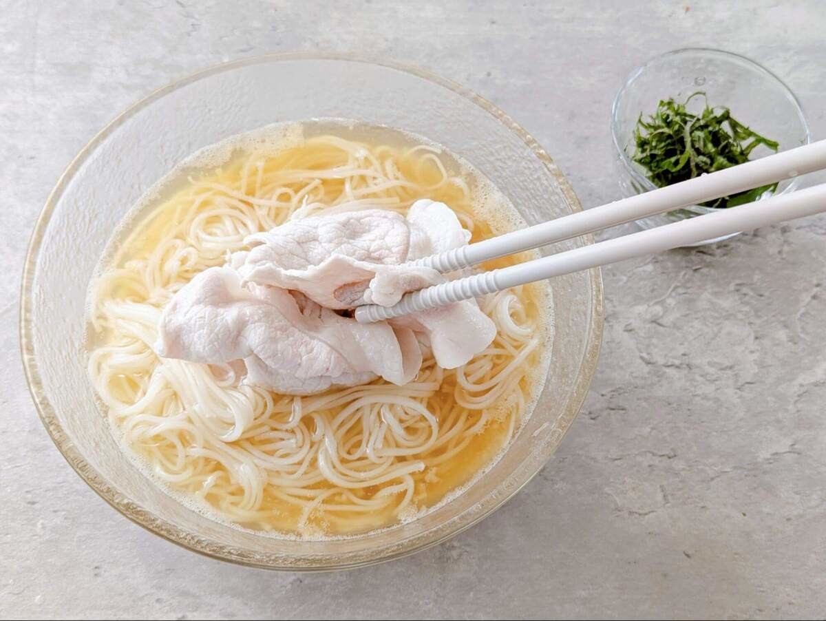 豚しゃぶのとろろ酢そうめん
