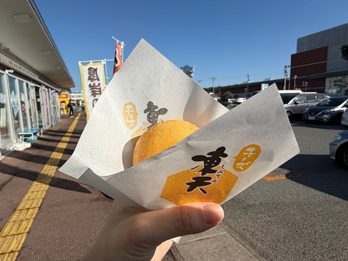 海沿いにある「道の駅いわき・ら・ら・ミュウ」