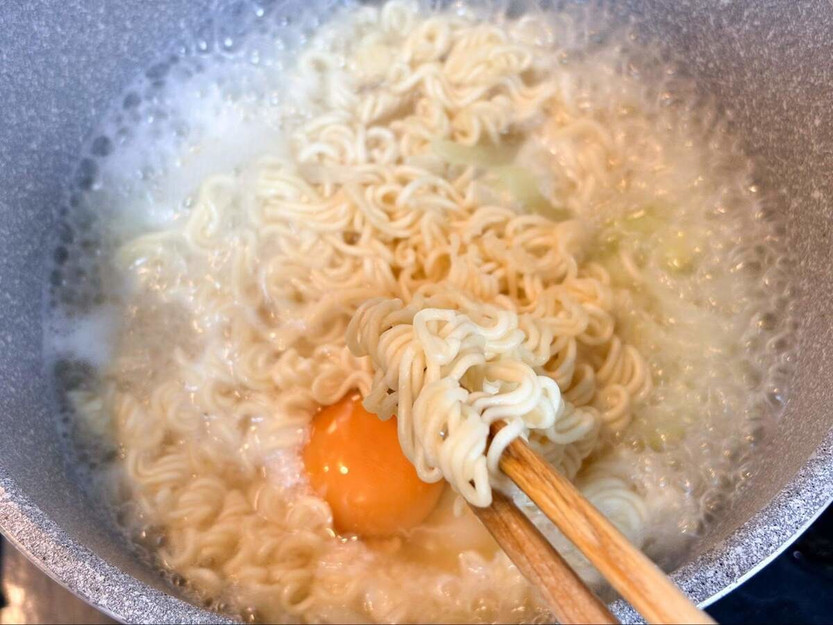有吉弘行さん流「とろ～り半熟卵！俺のみそラーメン」