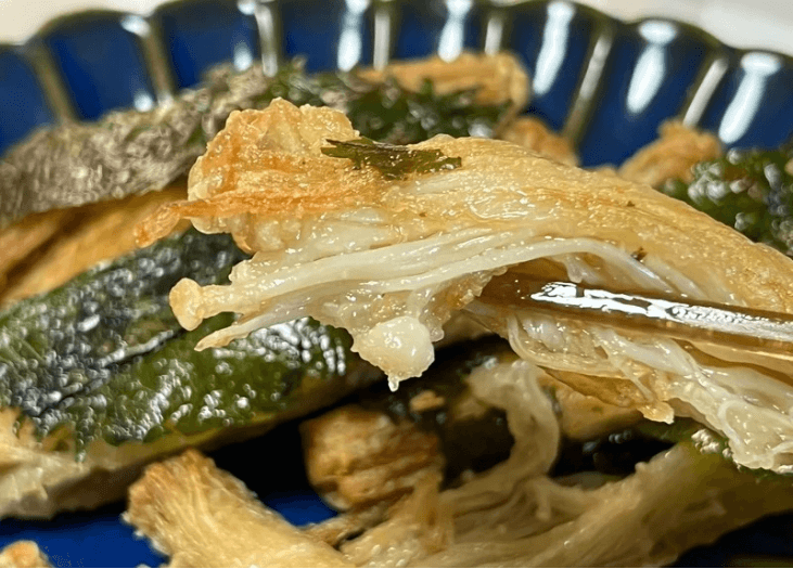 「えのきと大葉のカリカリもちもちチーズ焼き」