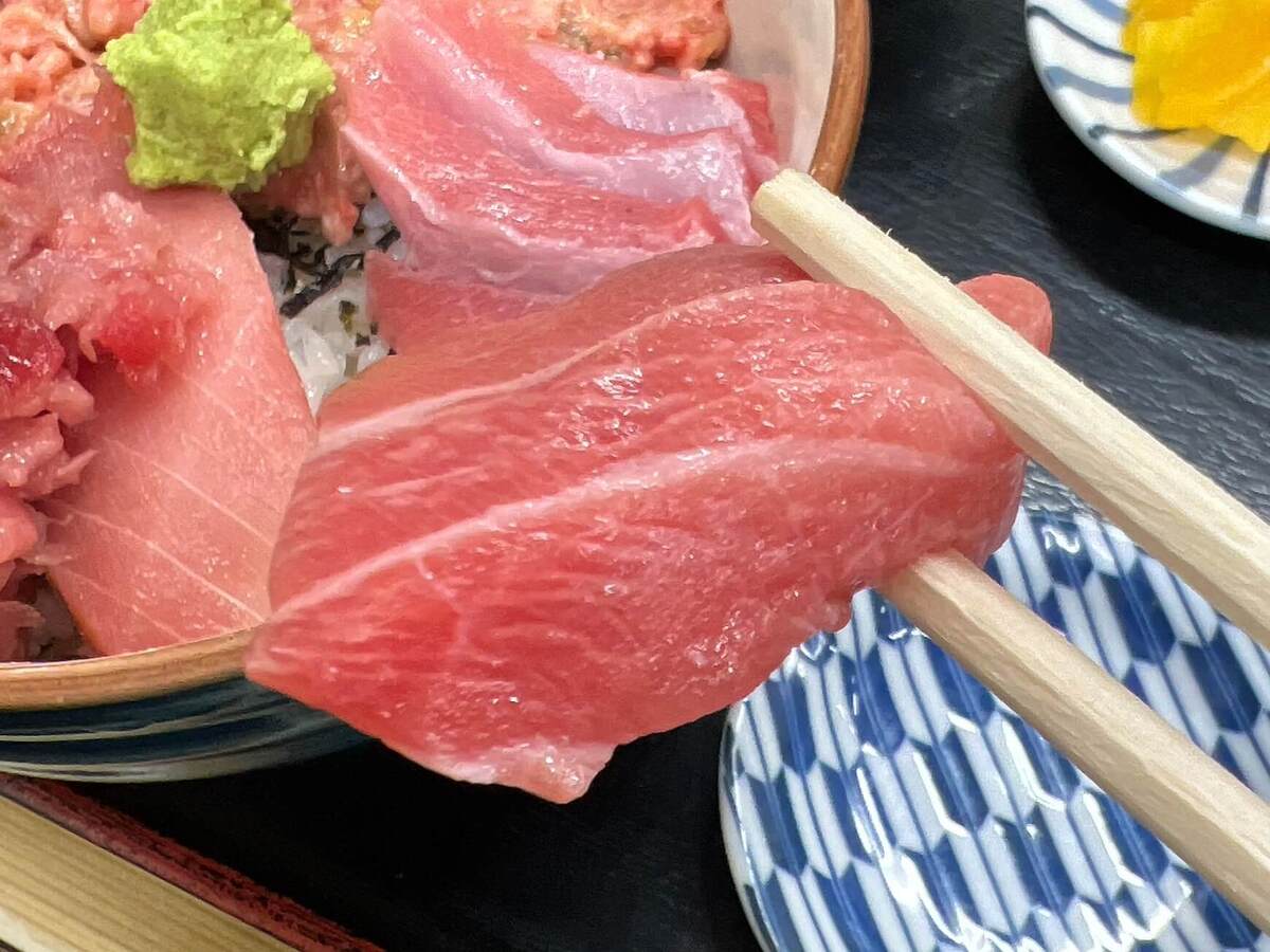 横浜中央卸売市場内の「竹家食堂」