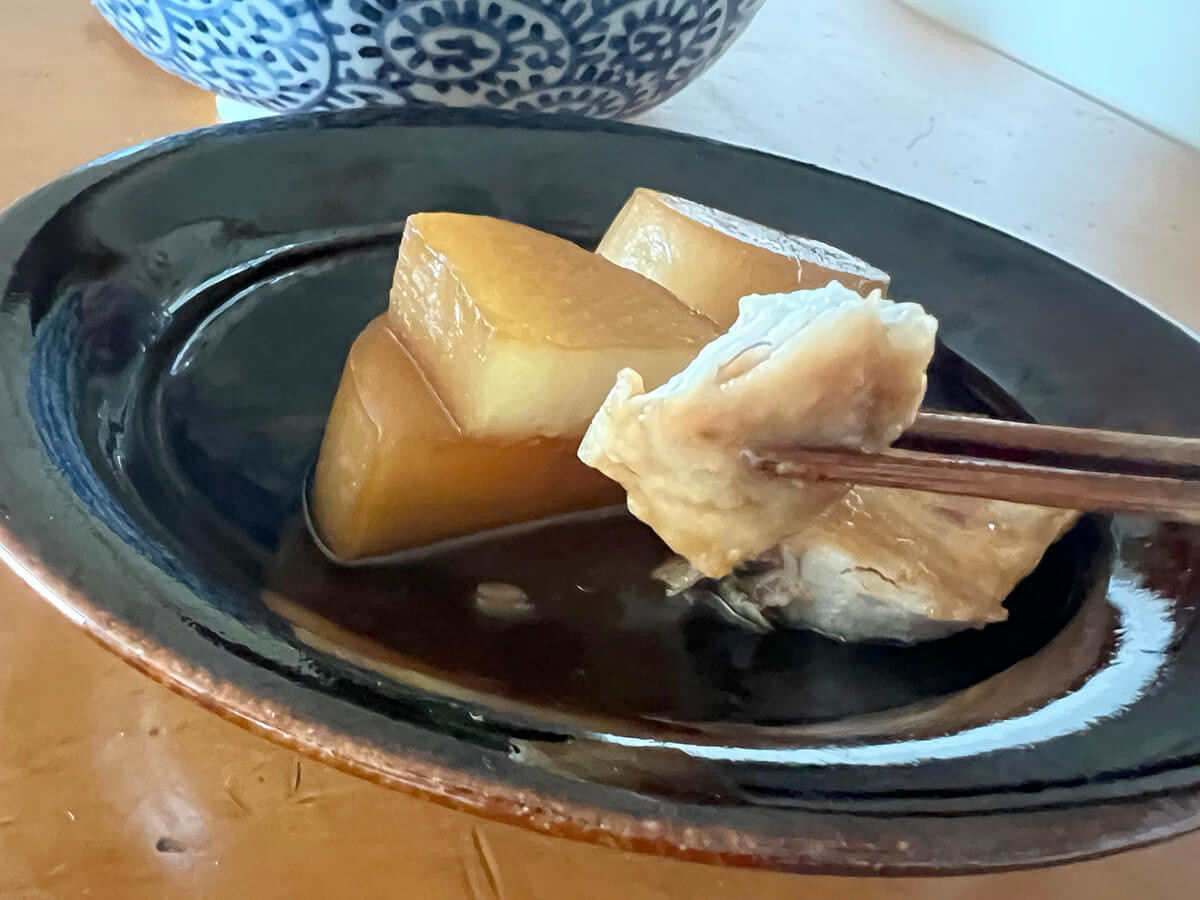 和田明日香さん「時短でもしみるブリ大根」