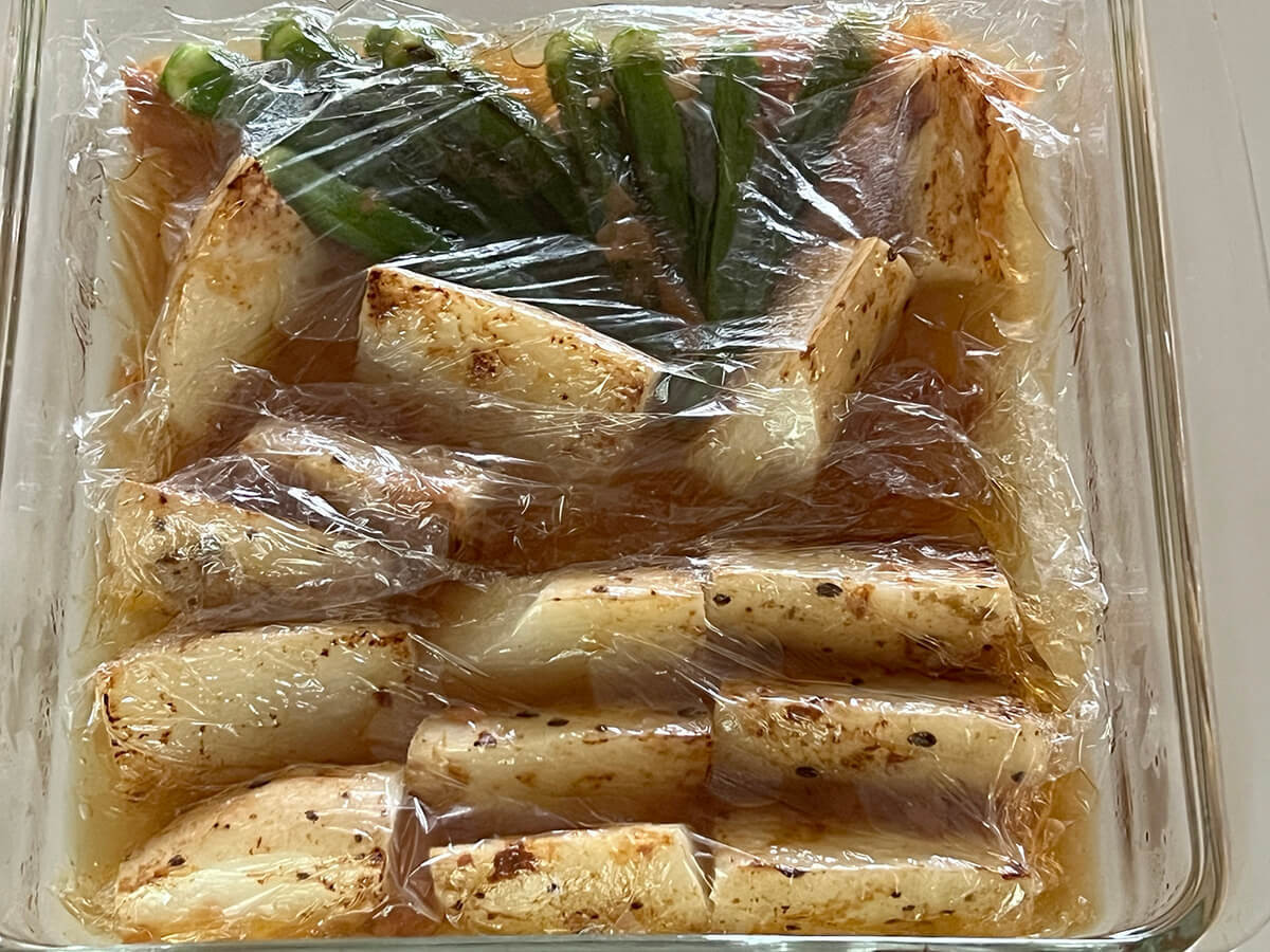 ありごはんさん「オクラと長芋の梅浸し」