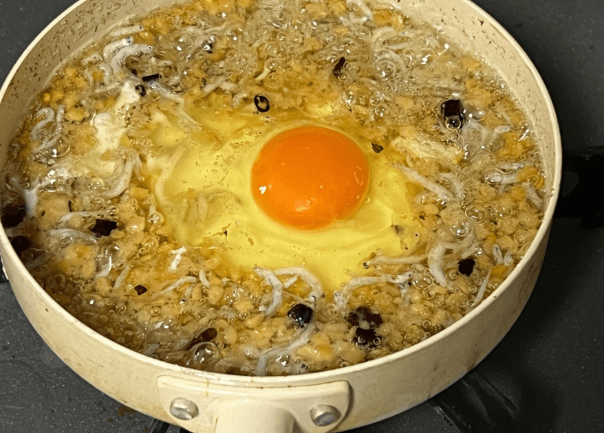 しらすと納豆のアヒージョ