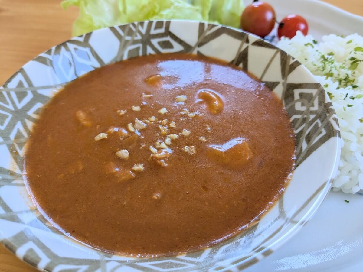 業務スーパーでしか買えない激安カレーを実食!