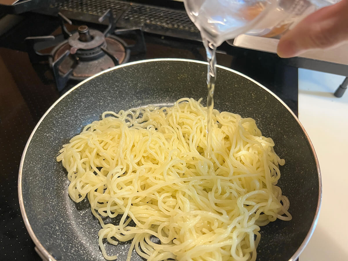 アスパラと焼そばのキッシュ風