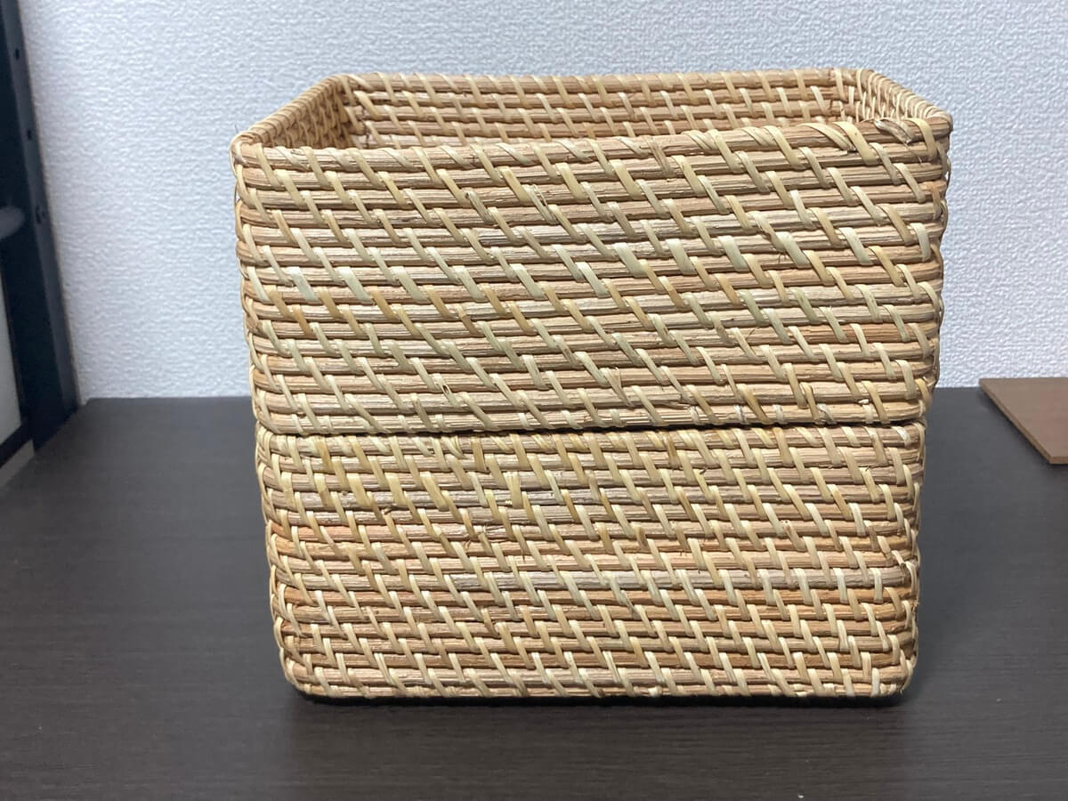 重なるラタン長方形ボックス小 1890円