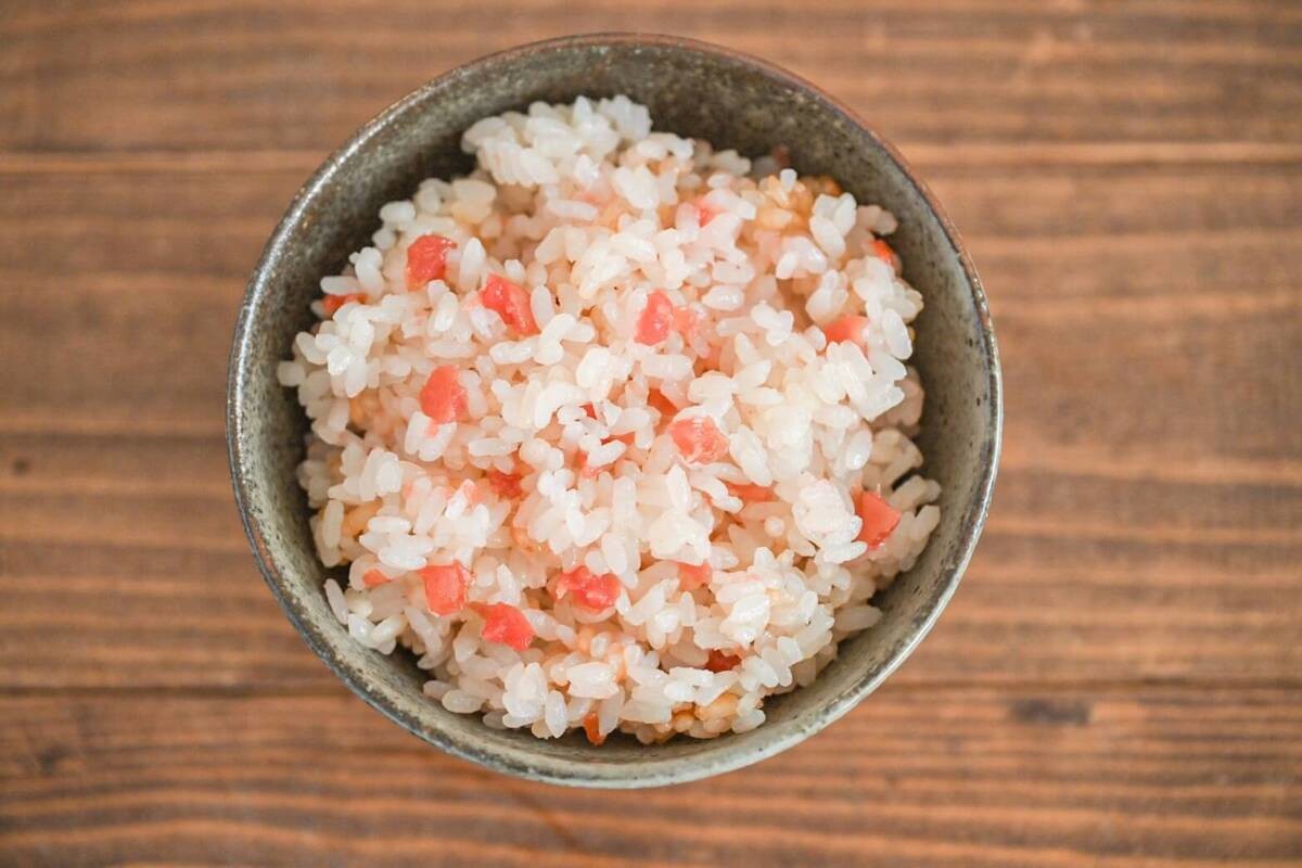 「梅干しだけ！炊き込みごはん」のレシピ