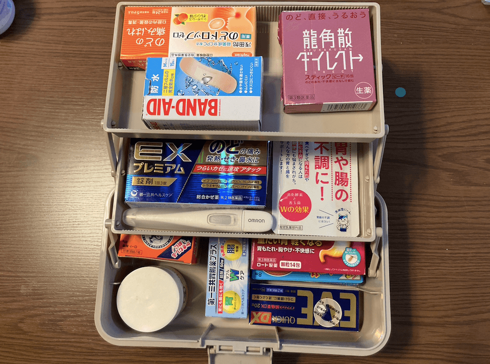 スリーコインズのリビンググッズ