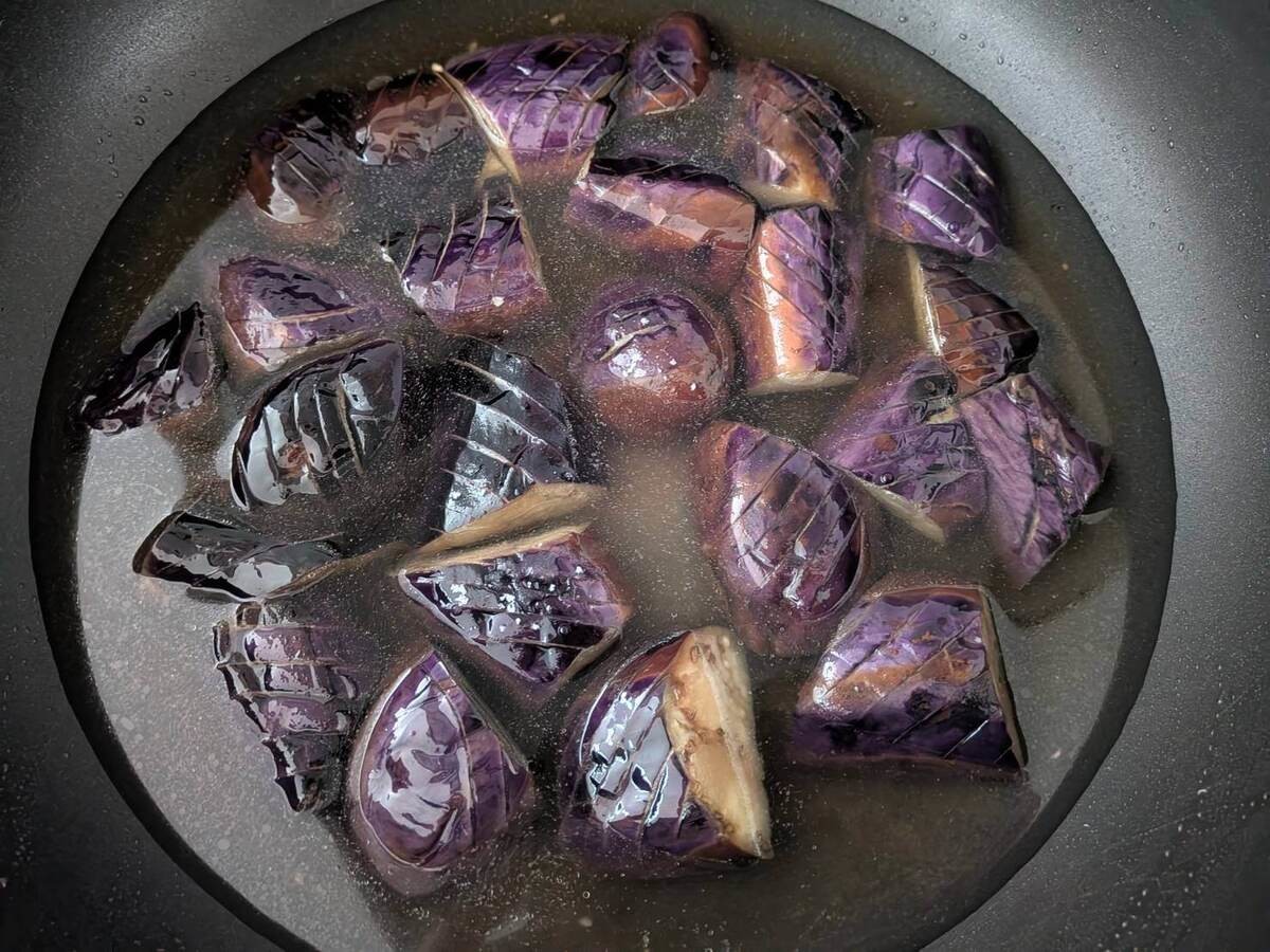 お茄子の炊いたん