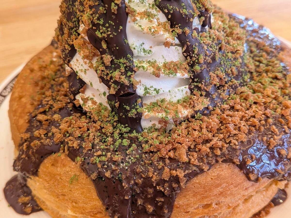 コメダ珈琲店「シロノワール ブラックモンブラン ー宇治抹茶仕立てー」