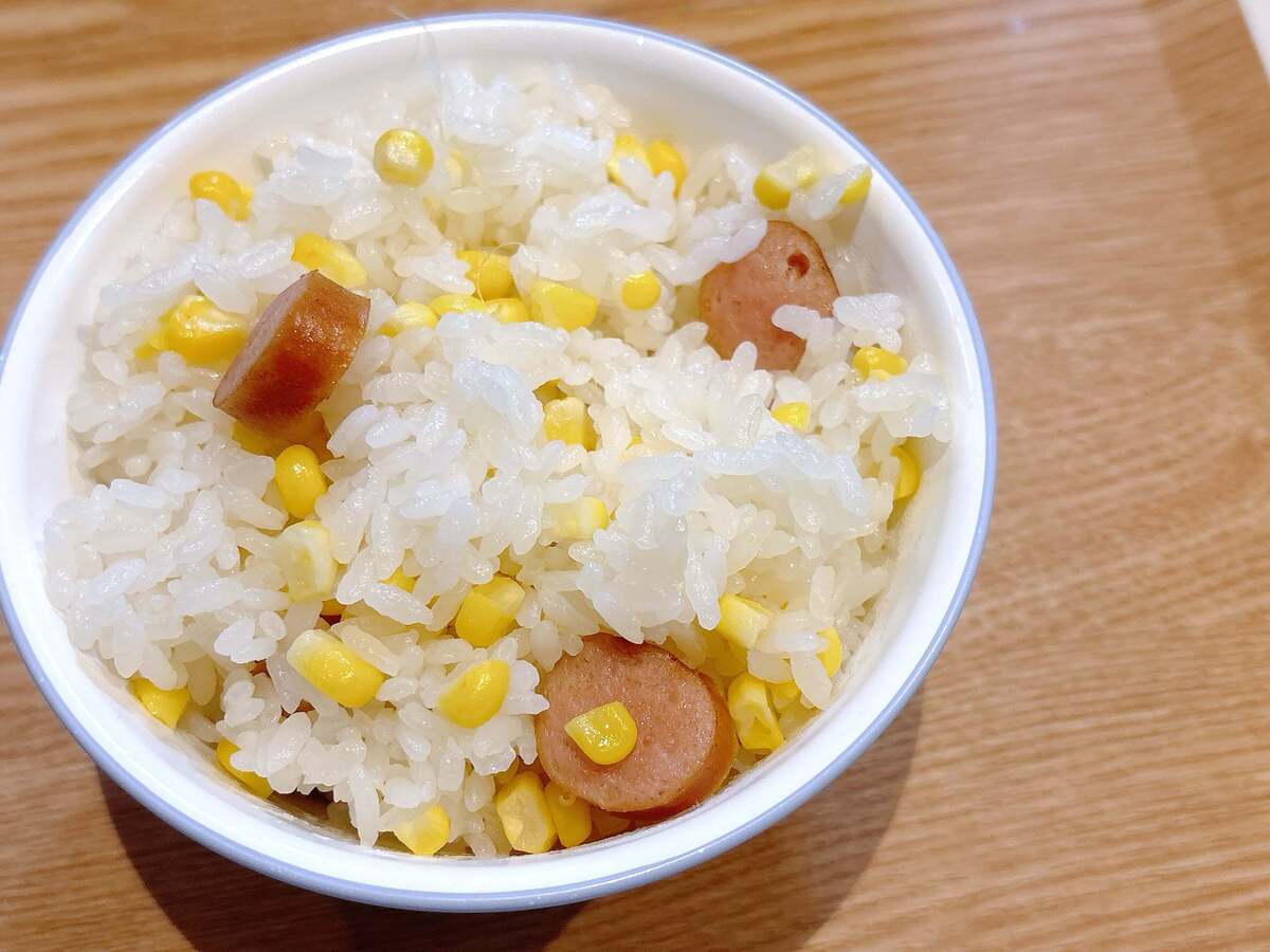 岩崎ファーム「とうもろこしとウインナーの炊き込みご飯」のレシピ