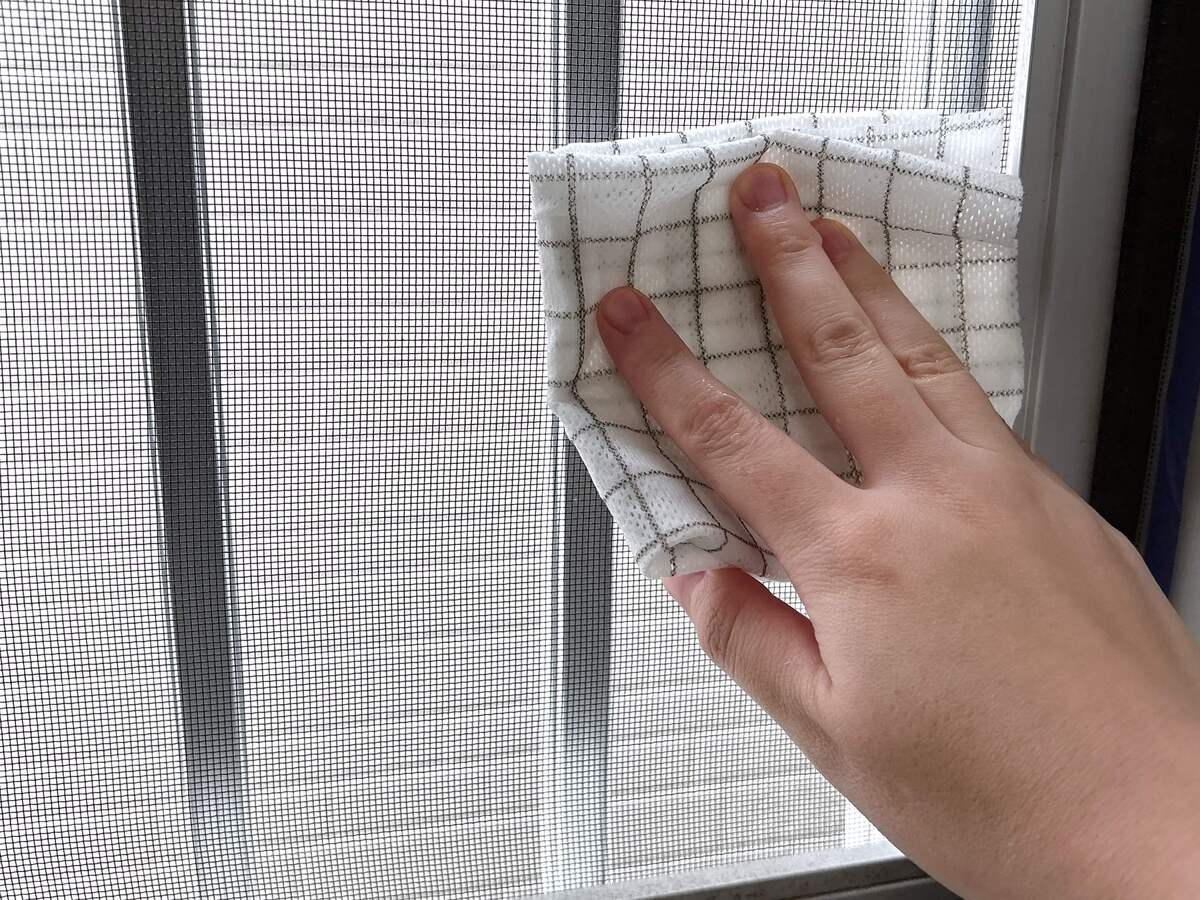 網戸のNGな掃除方法