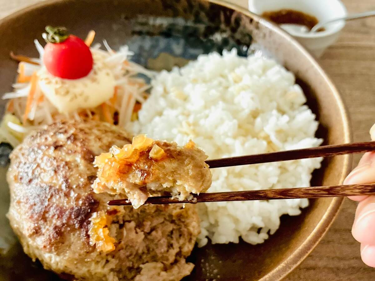 料理教室のBonちゃん×Tokyo T’s Kitchen「元店長がこっそり教えるびっくりドンキーのハンバーグ」のレシピ