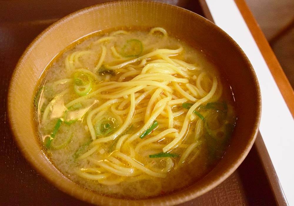 すき家「とん汁みそらーめん」