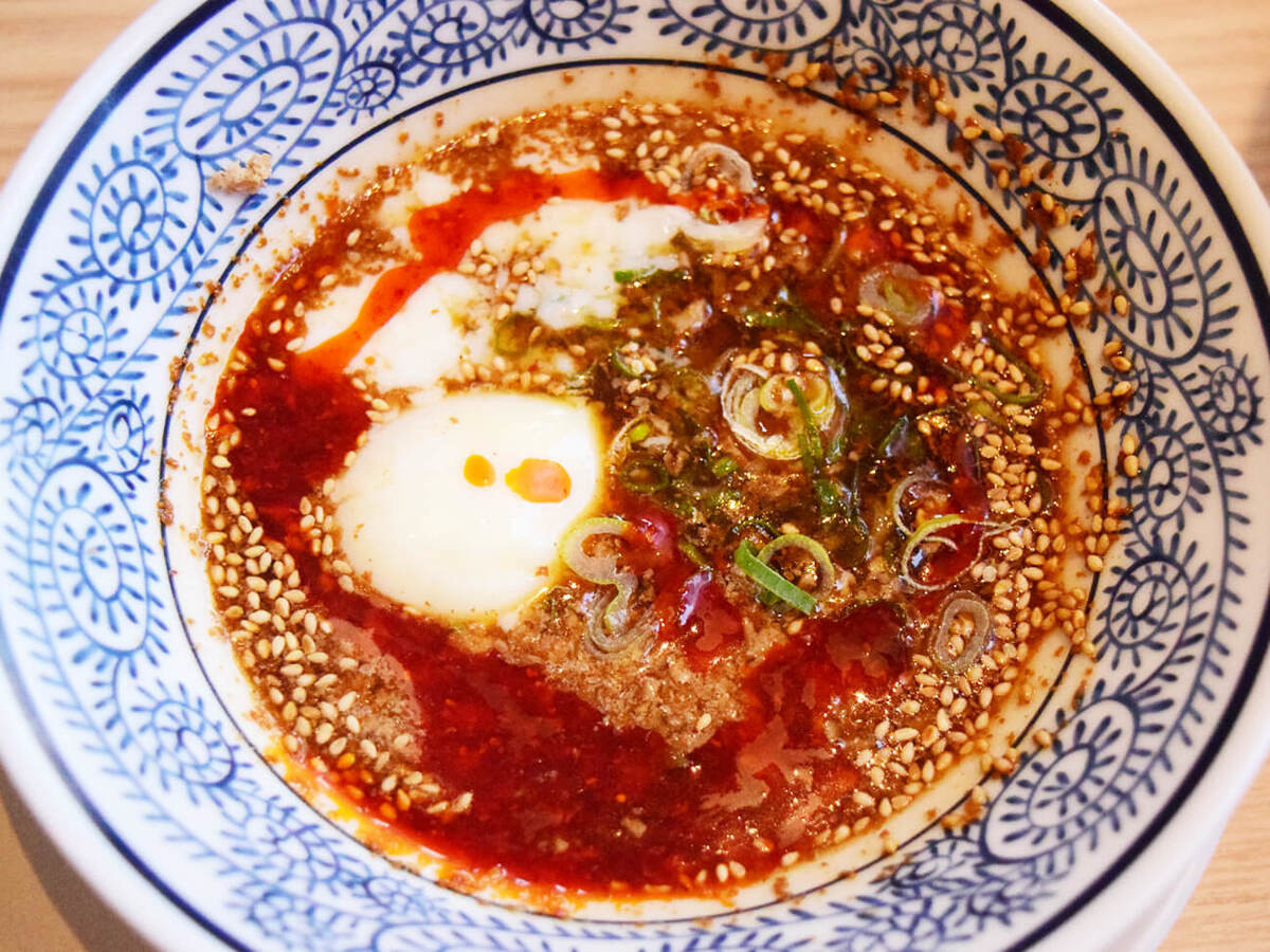 とろける半熟卵の旨辛肉つけ麺