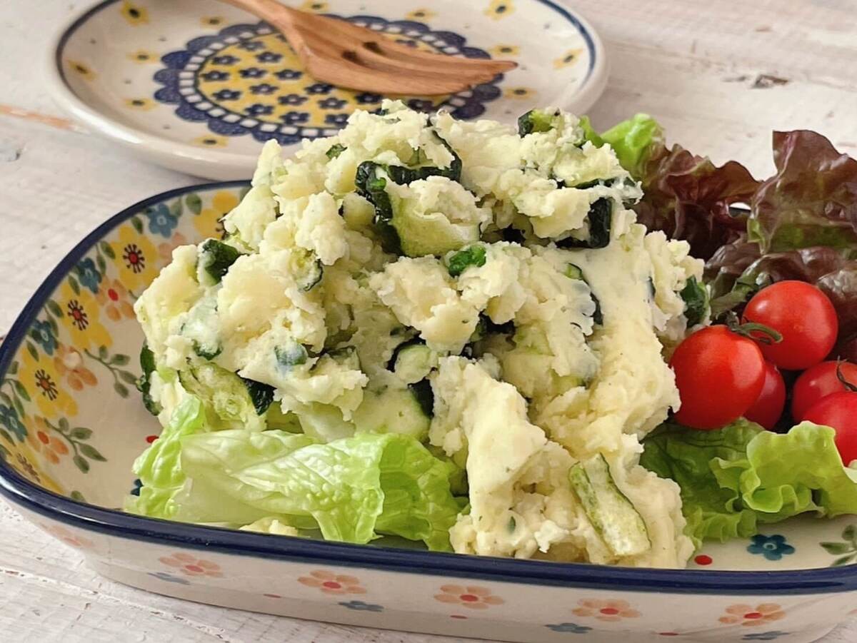 コストコおすすめ「DJ＆A ピクルスフレーバー　きゅうりチップス」