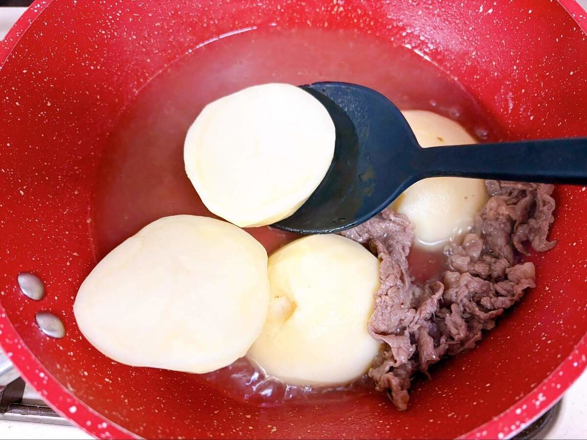 長谷川あかりさん「シンプル肉じゃが」