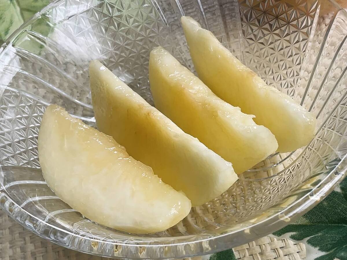 老舗果物屋さん伝授「キレイな桃の切り方」
