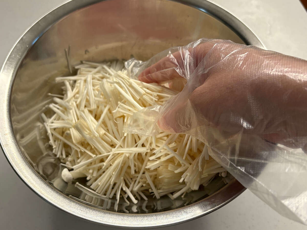 タサン志麻さん「えのきガレット」のレシピ