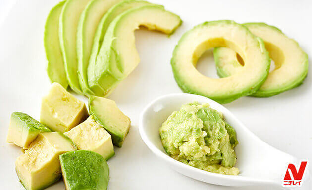 アボカドの種・皮の外し方ガイド