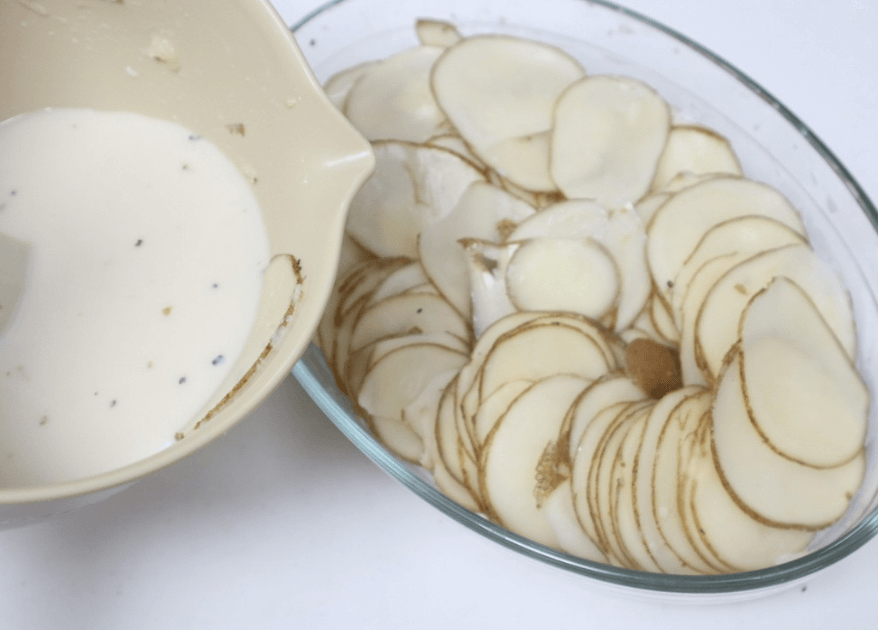 とろうまポテトグラタン