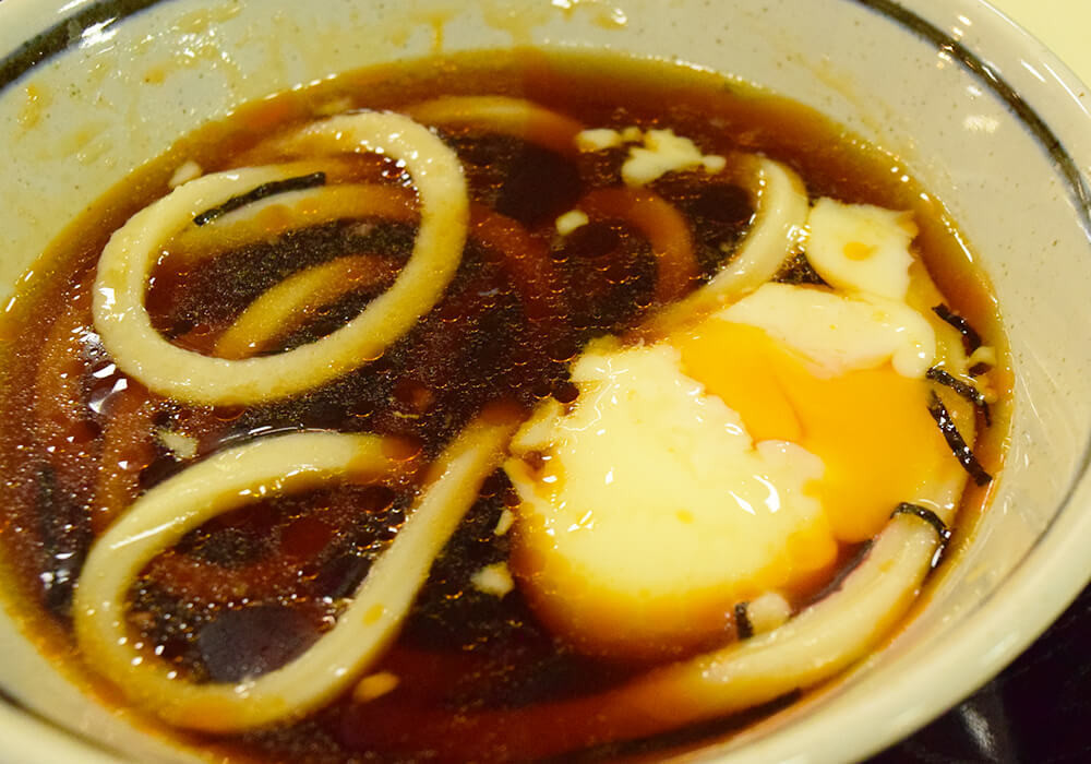 丸亀製麺「旨辛 豚つけ汁うどん」