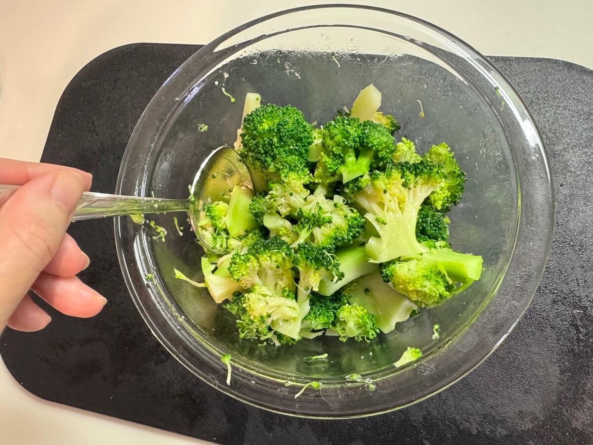 ブロッコリーのレンチンナムル