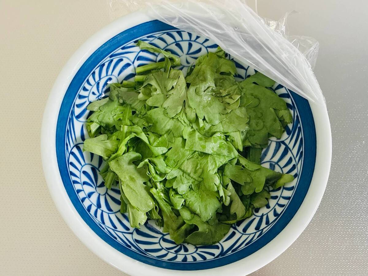 「春菊のナムル」