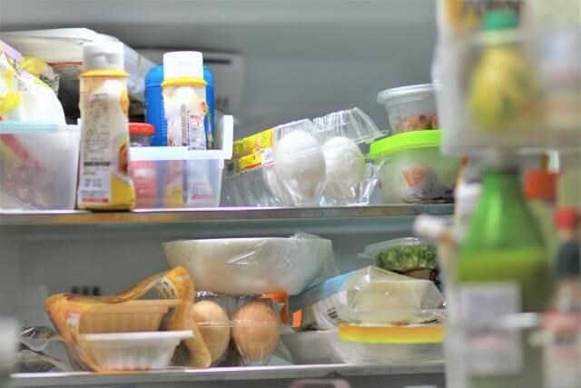 プラスチックの食品保存容器