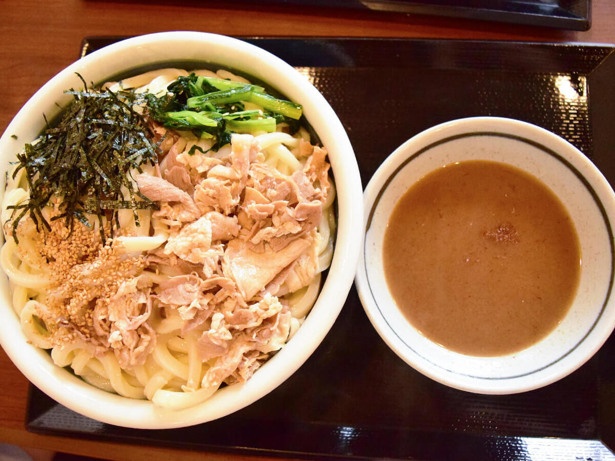 丸亀製麺「濃厚魚介豚つけ汁うどん」うどん3玉まで増量無料