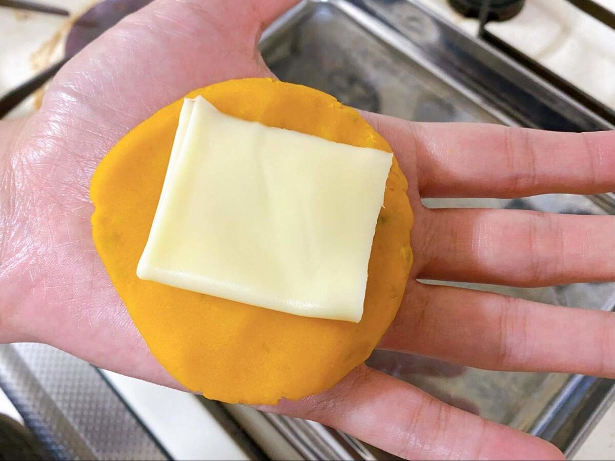 JA全農広報部「チーズ入りカボチャもち」のレシピ