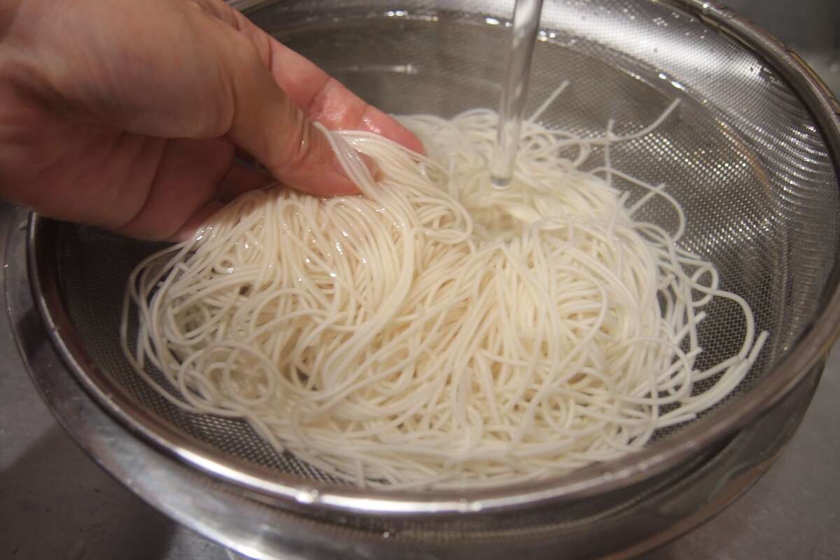 魚肉ソーセージおろし担々そうめん