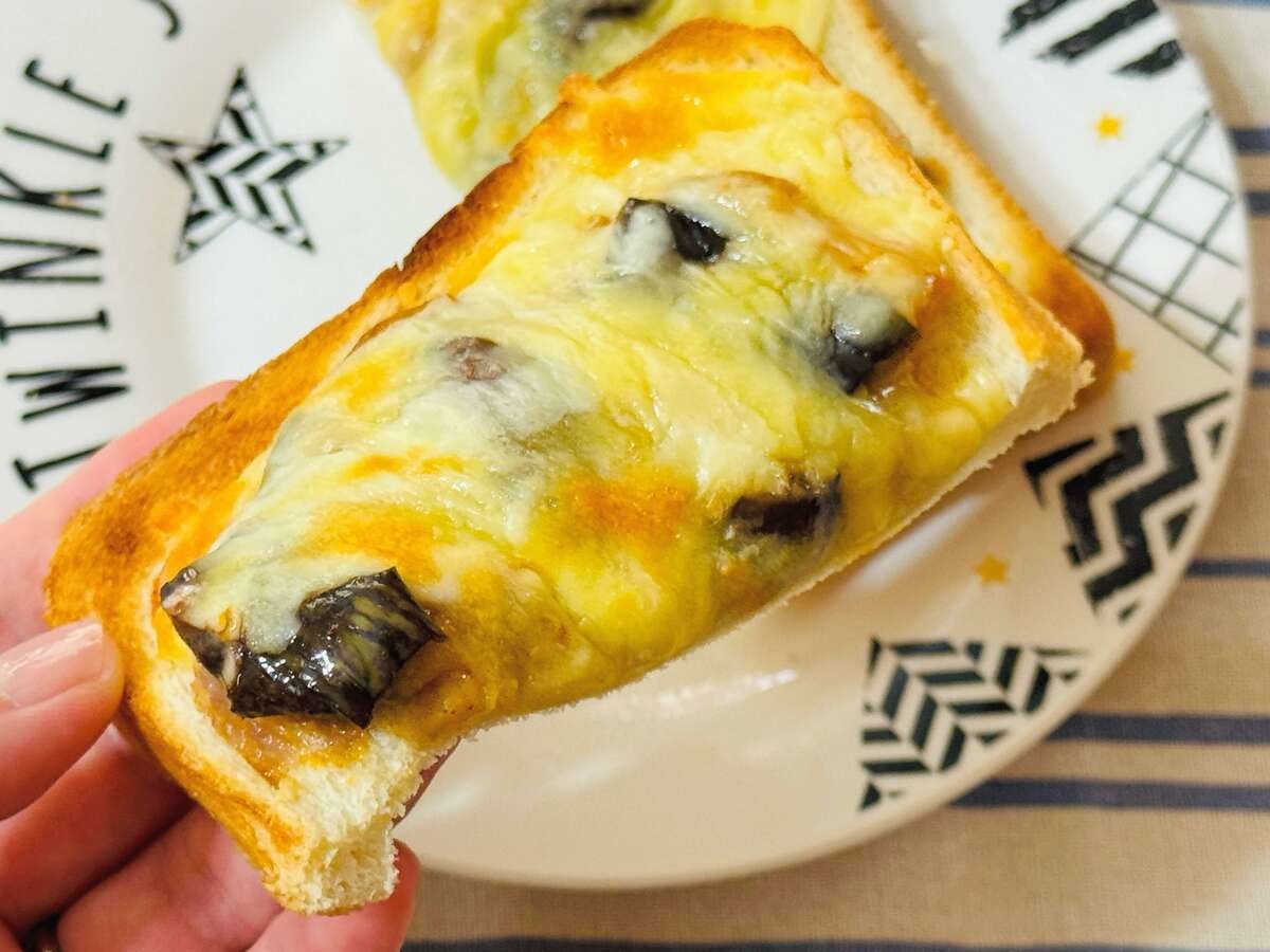 「なすのナムルチーズトースト」