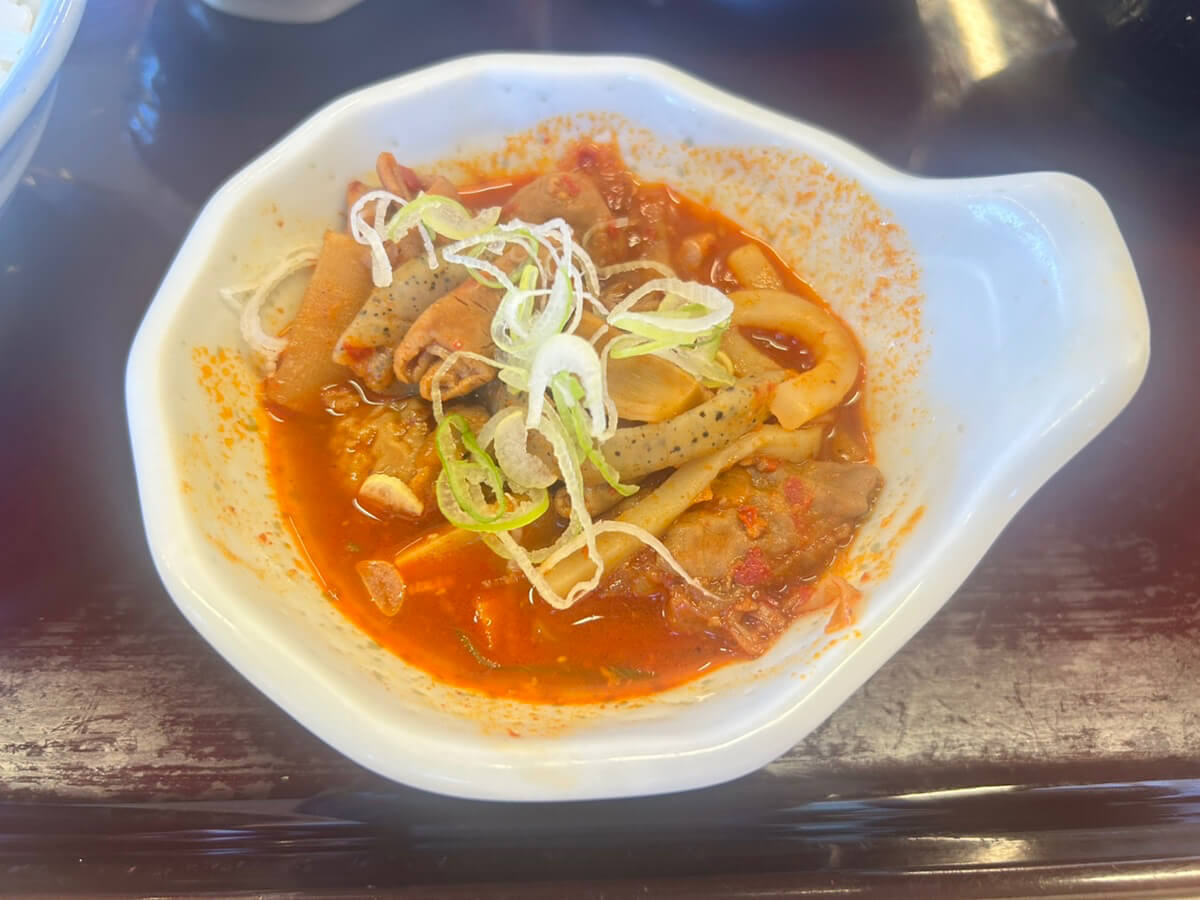 パンチ食べくらべ定食