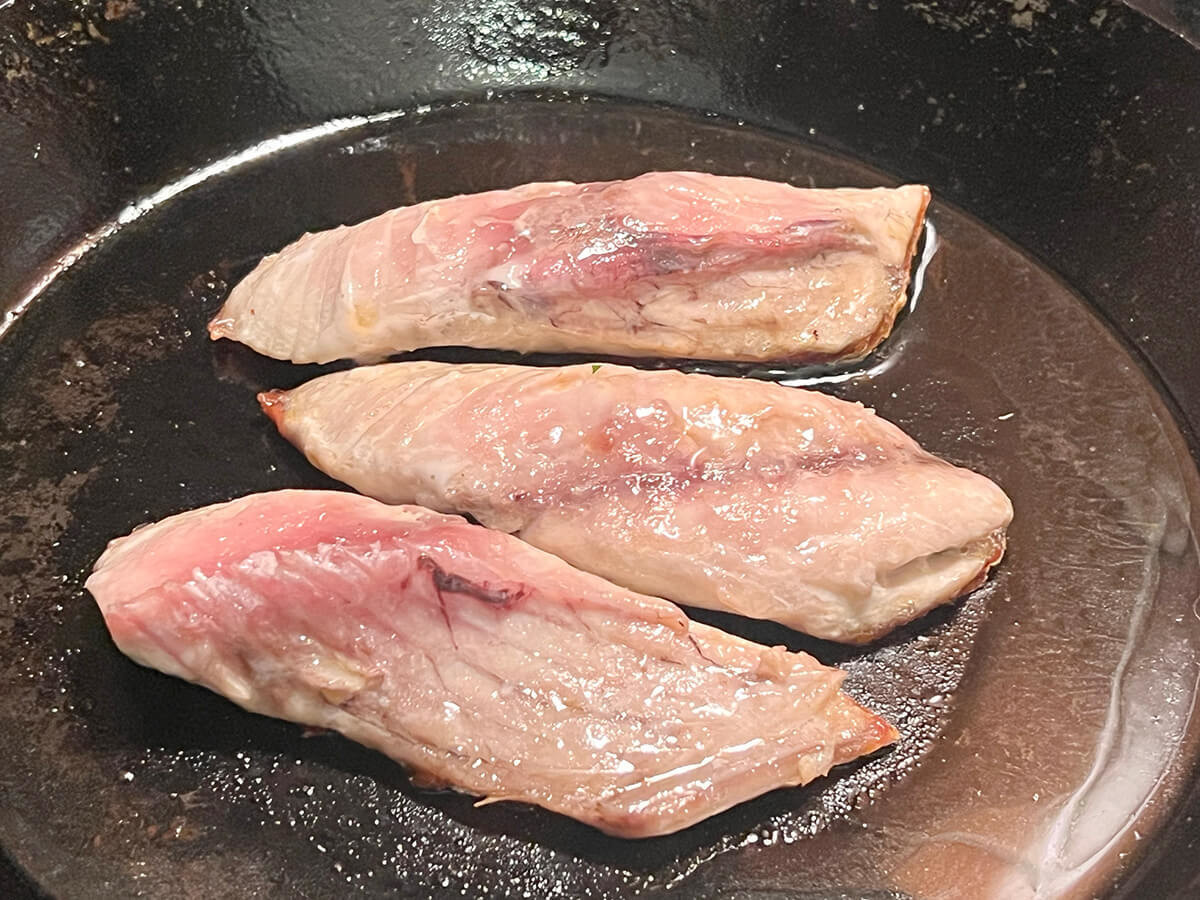 平尾光司さん「さばのソテー 赤ワインみそソース」