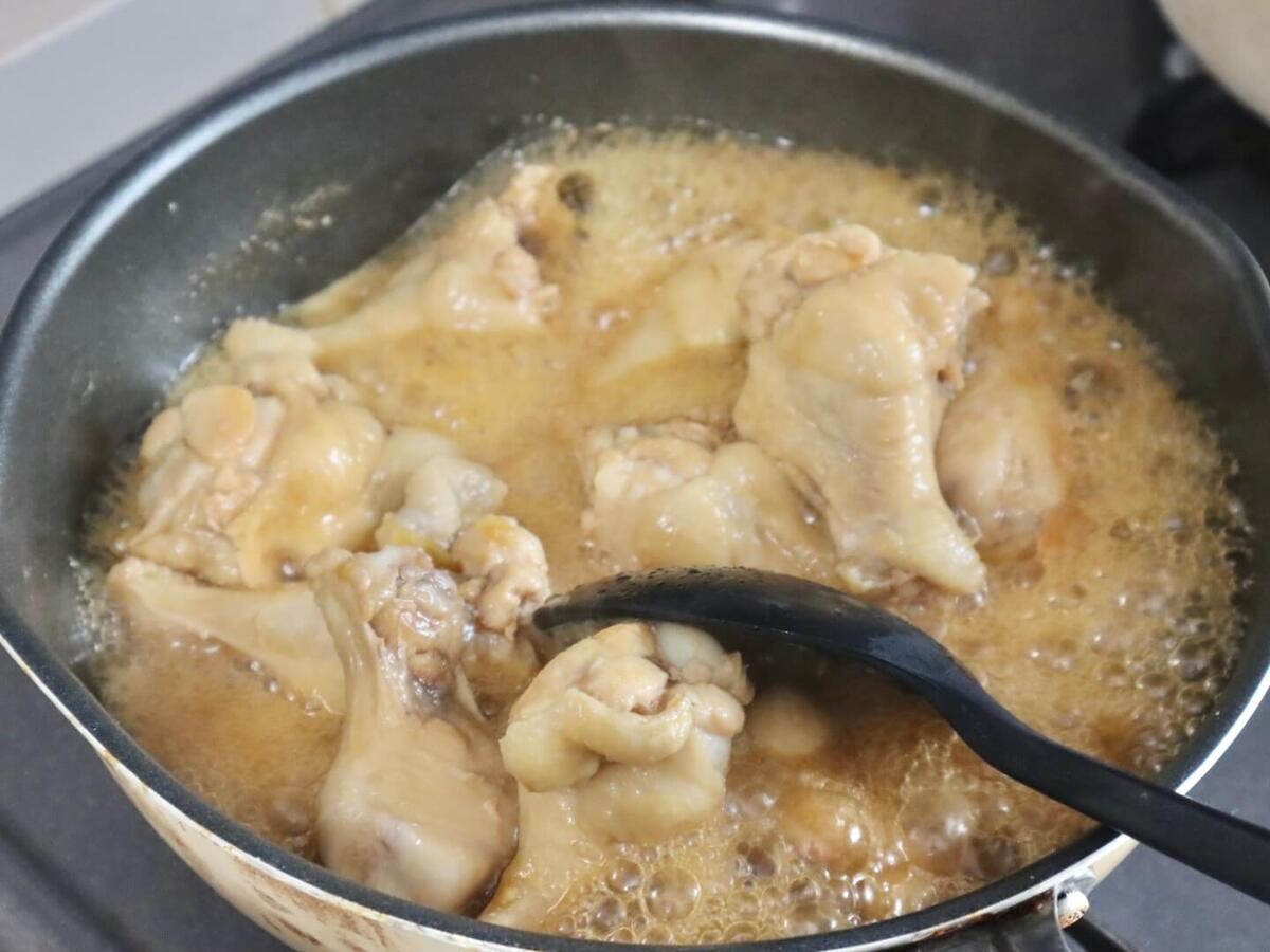 手羽元のマーマレード煮込み