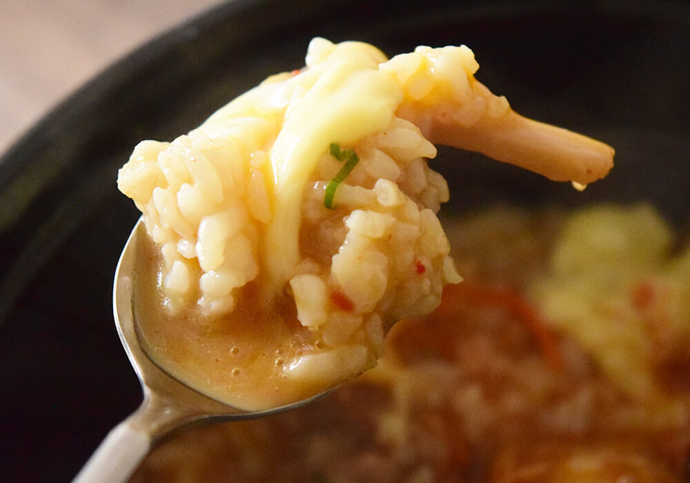 吉野家「牛肉玉ラーメン鍋膳（とんこつ）」リゾット風にアレンジ