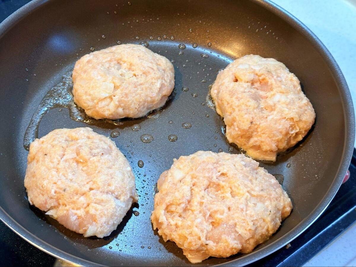 笠原将弘さん「チキンハンバーグ」